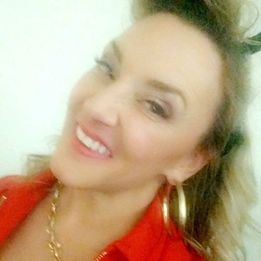 Meet your Posher, Holly
